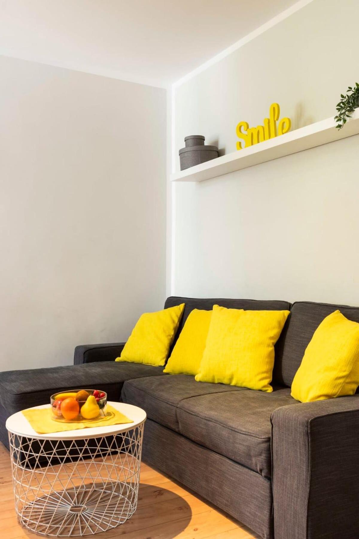 Cosy Two Br Plus Self Checkin Plus Street Parking Берлин Екстериор снимка